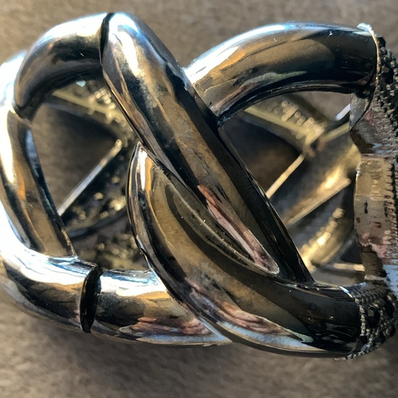 Jewelled Bracelet - Picture 5 of 7